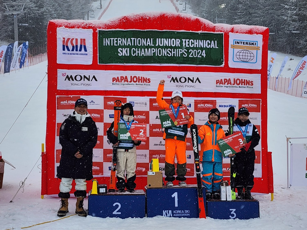 4e6344c3516467096110f2aaec08bee5_1716448361_1512.jpg
